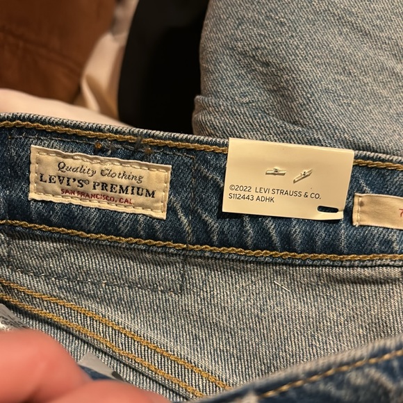 Levi’s 70's High Flare Women's Jeans - Picture 15 of 15